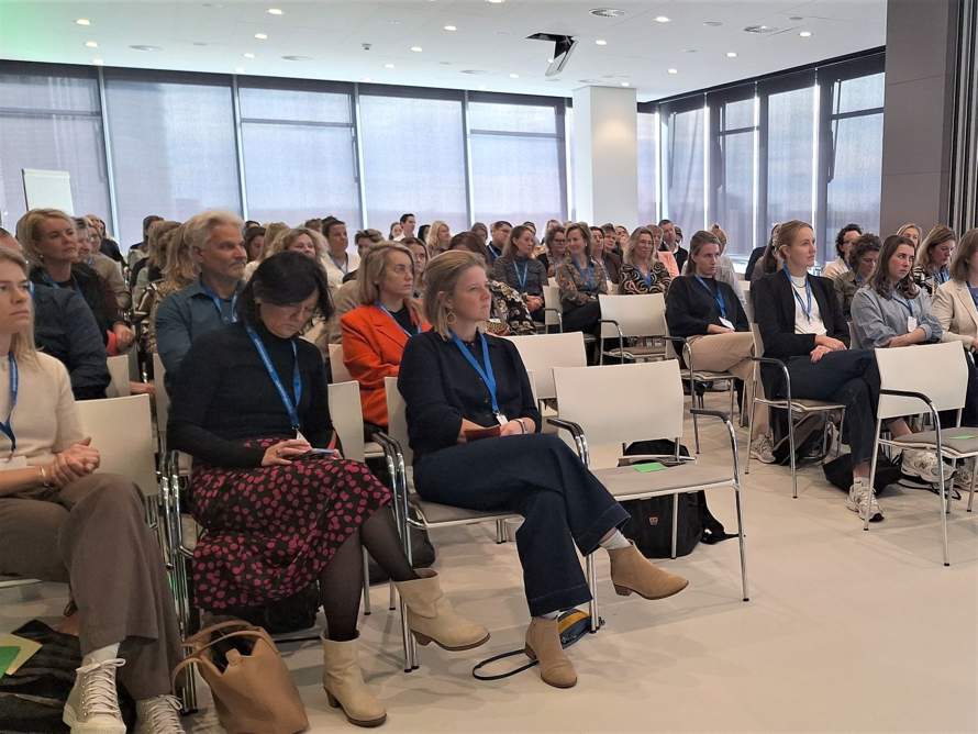 Toehoorders bij het congres