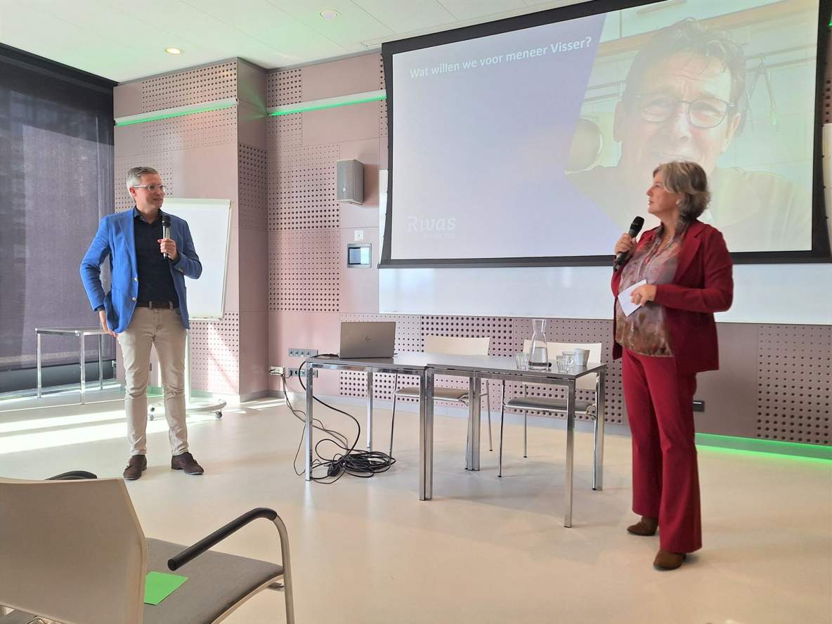 Aiko de Raaf (l) en Mariëlle Bartholomeus